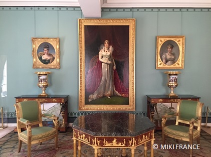 リモージュ小物入れ フランス製アンティーク皇后ジョゼフィーヌのバラ園 10点 楽天市場】リモージュ 小物入れの通販